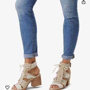 Sorel Nadia Lace size 6